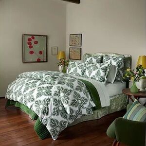 John Robshaw organic cotton Dasati  queen duvet  New without tags